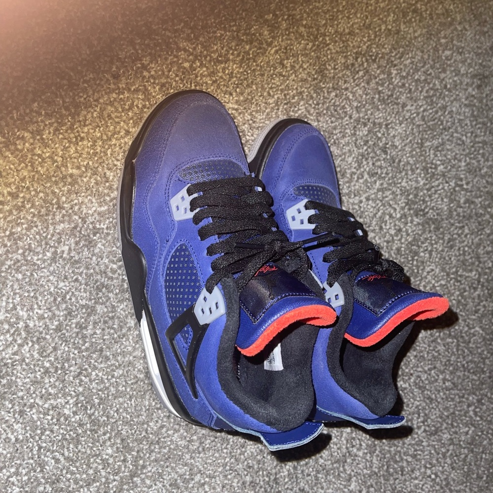 Jordan 4 - Picture 4 of 5